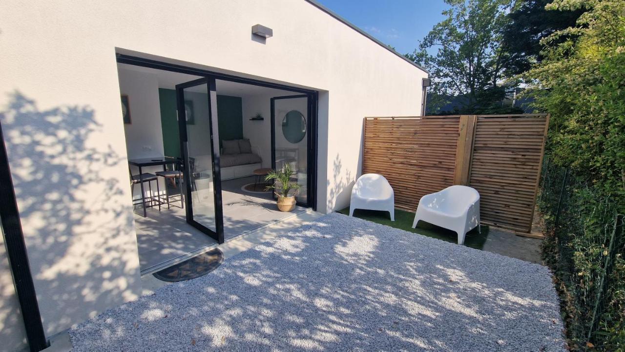 Le Patio : Studio Avec Exterieur Saint-Barthelemy-d'Anjou Exterior photo